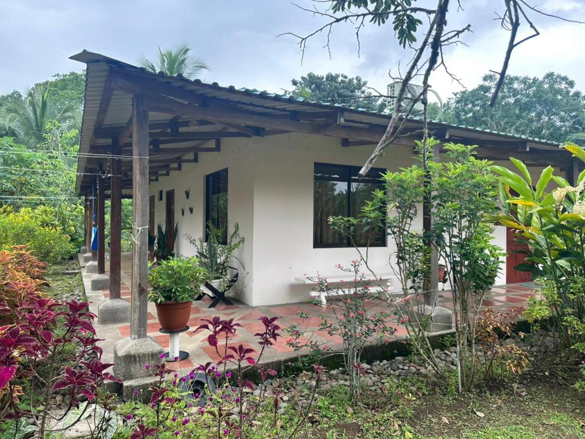 River Side Lodge Horquetas Exterior photo